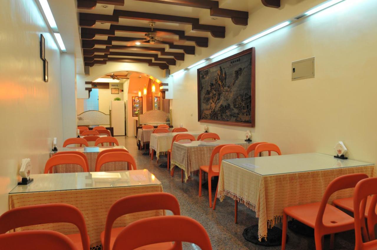 Hua Guo Hotel Цзилун Экстерьер фото
