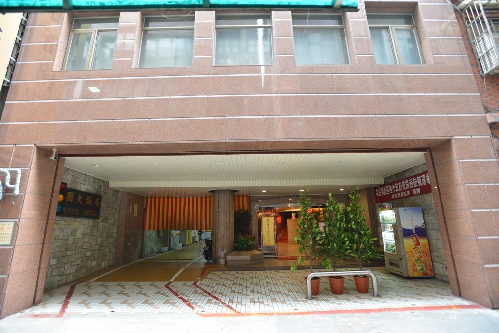 Hua Guo Hotel Цзилун Экстерьер фото